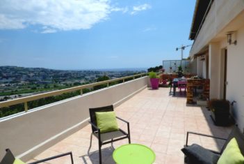 Appartement 4 Pieces 89,33m2 SAINT LAURENT DU VAR – PISCINE